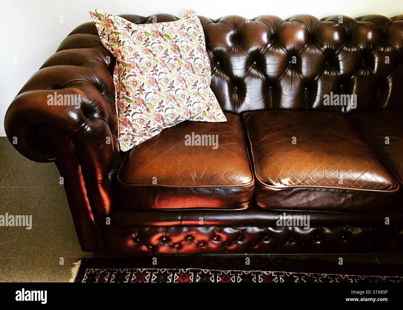 Chesterfield sofa hires stock photography and images Alamy