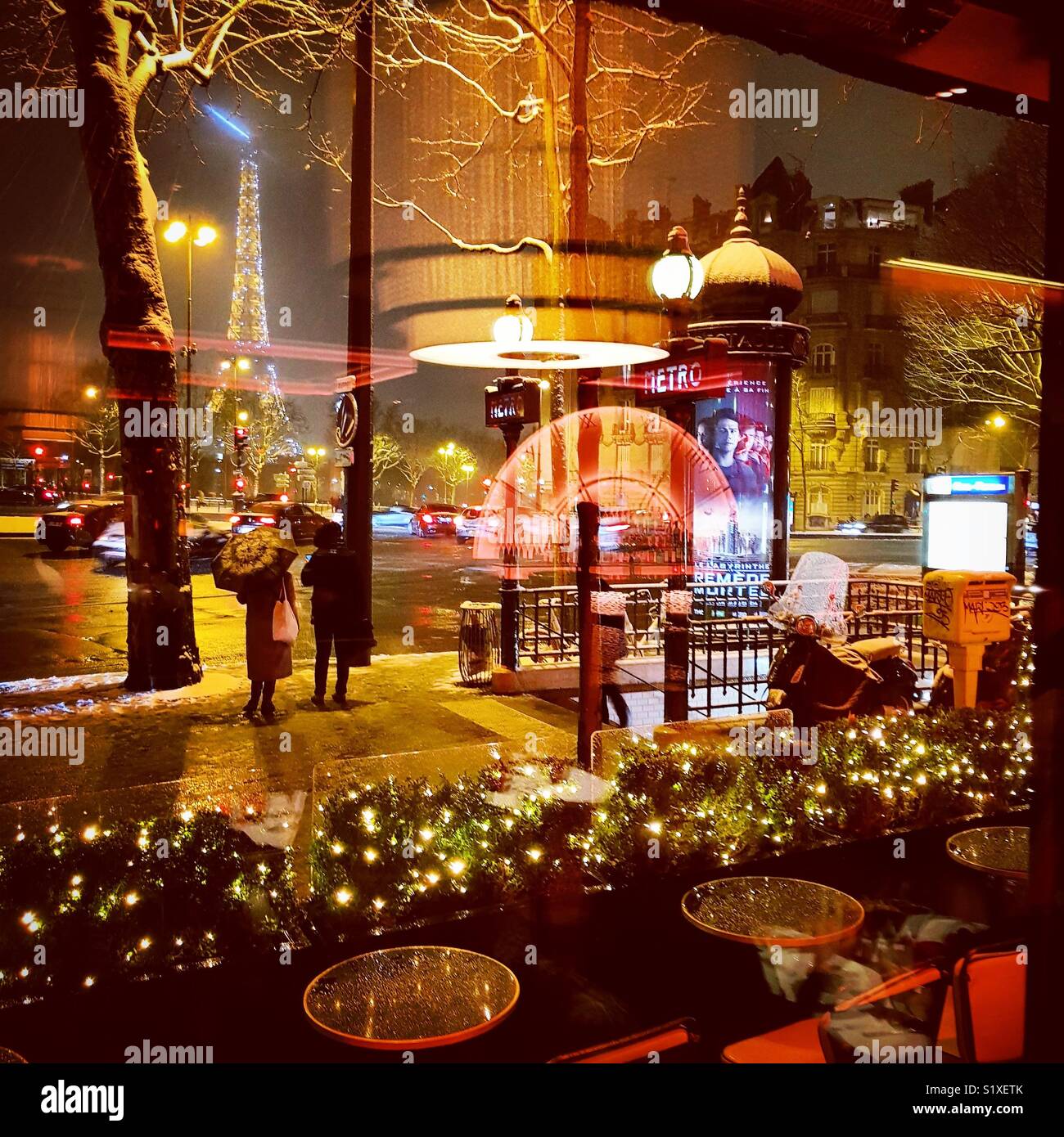 Eiffel Tower Restaurant - Lighting up the night 💫 📸 @noedelgados