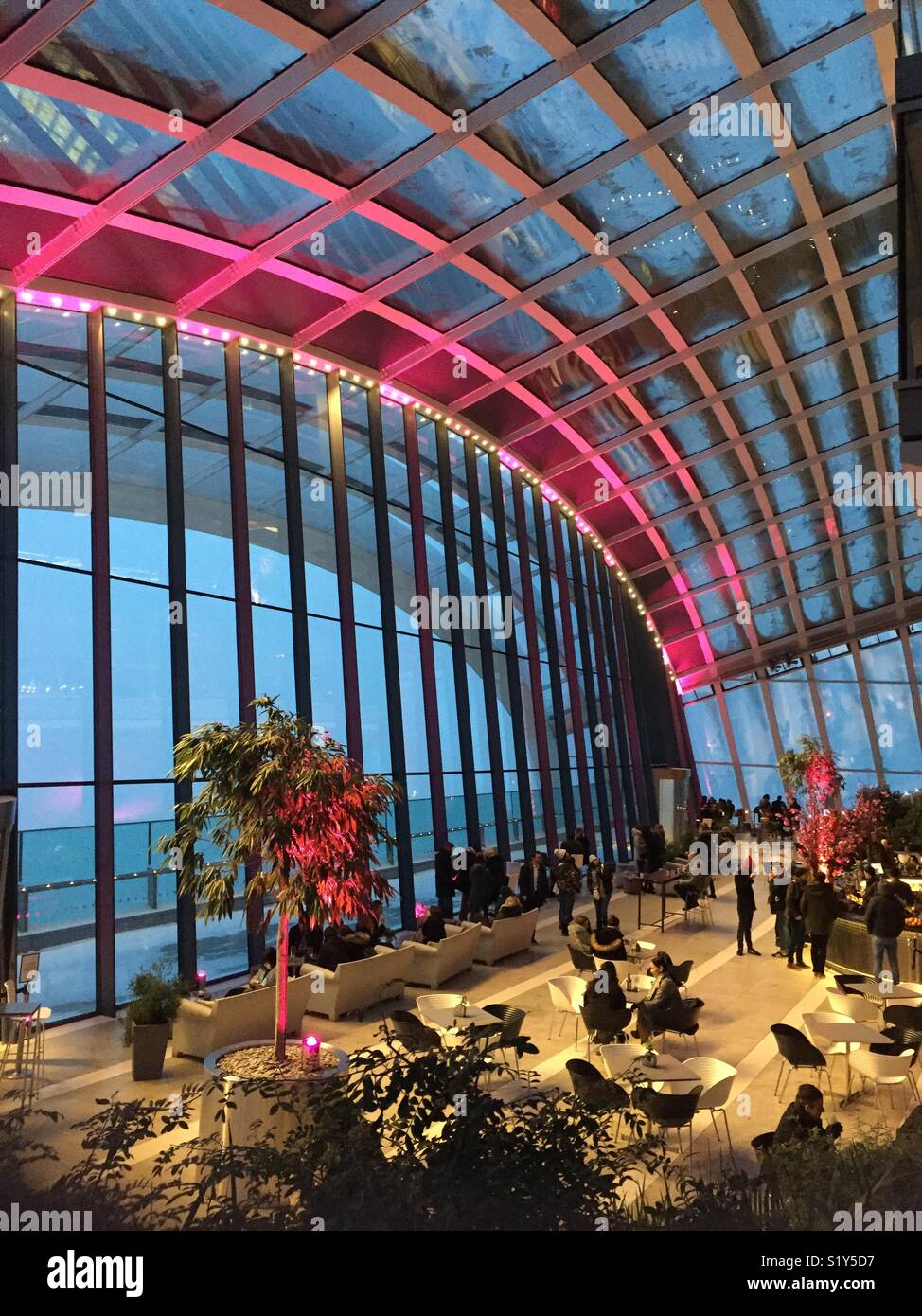 Sky garden london hi-res stock photography and images - Alamy