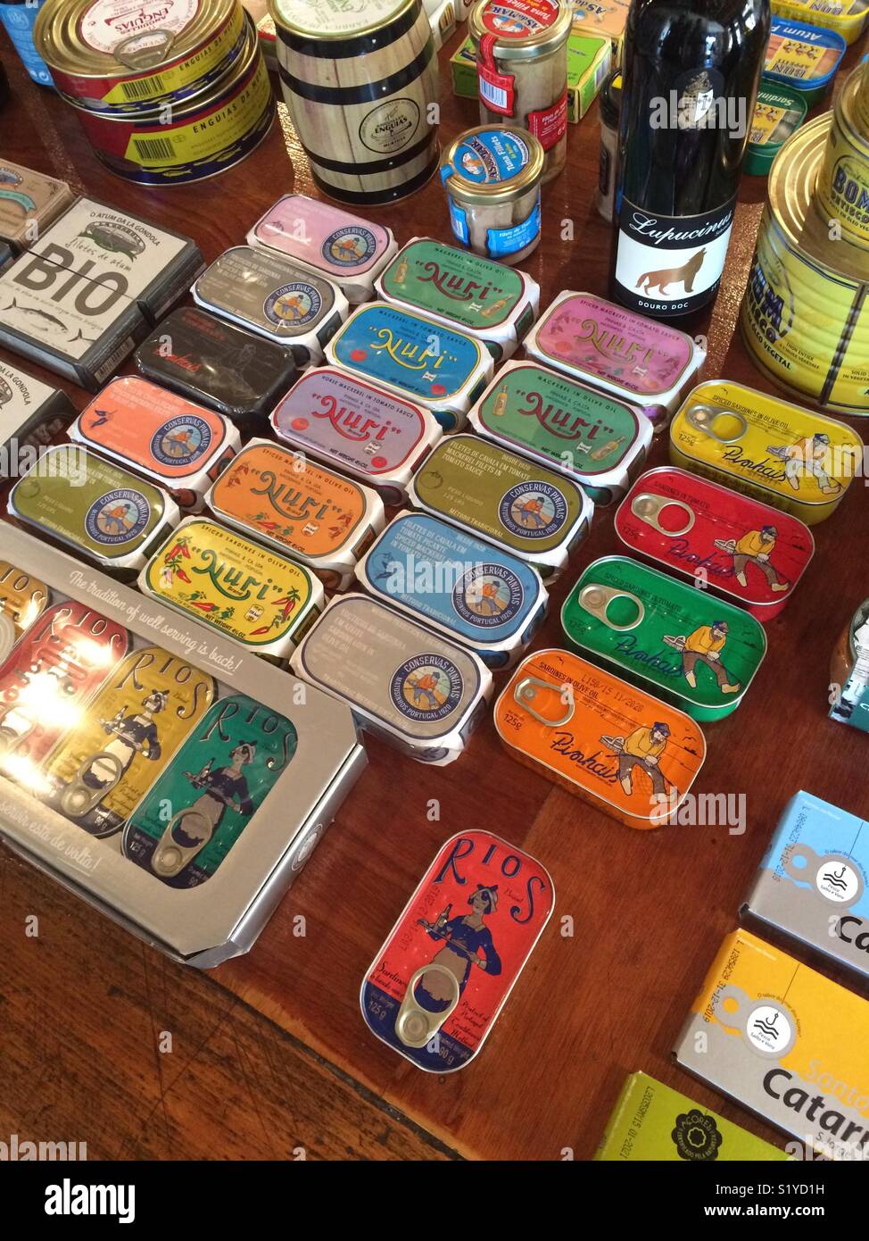 Colourful Lisbon tuna cans Stock Photo Alamy