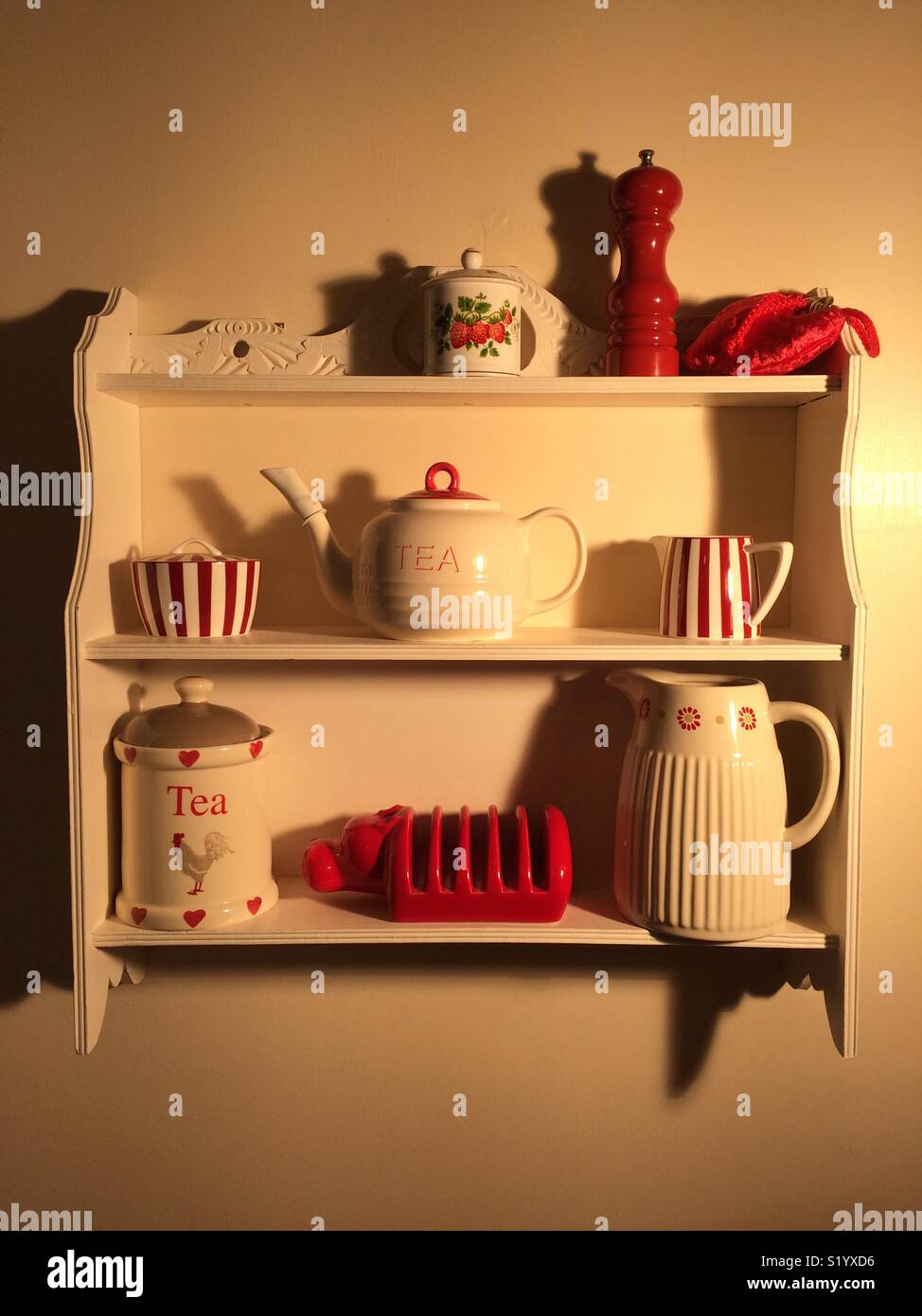 Kitchen Shelves Vintage High Resolution Stock Photography and Images ...