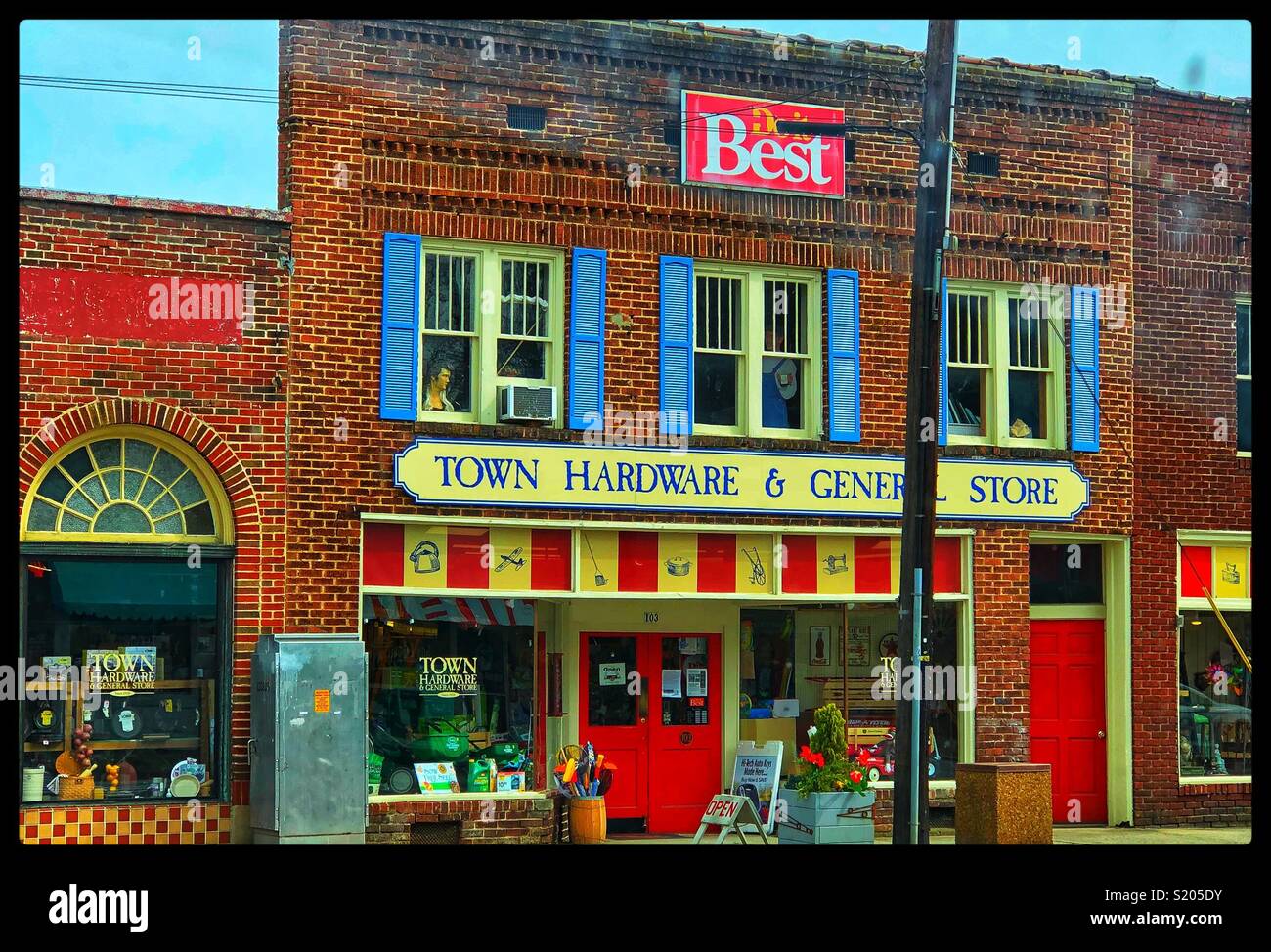 Downtown black mountain hires stock photography and images Alamy