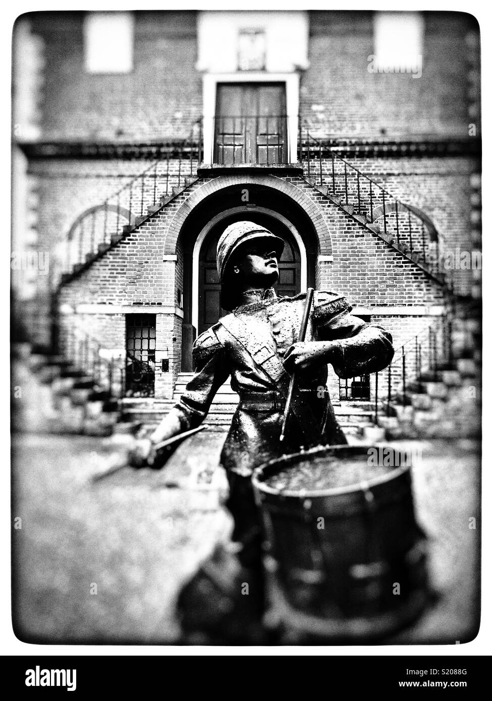 The Drums of the Fore and Aft sculptured by Arnold 8th Earl of Albemarle in memory of Walter 9th Earl of Albemarle January 1980, Woodbridge, Suffolk, UK. - Smartphone Captured Stock Image