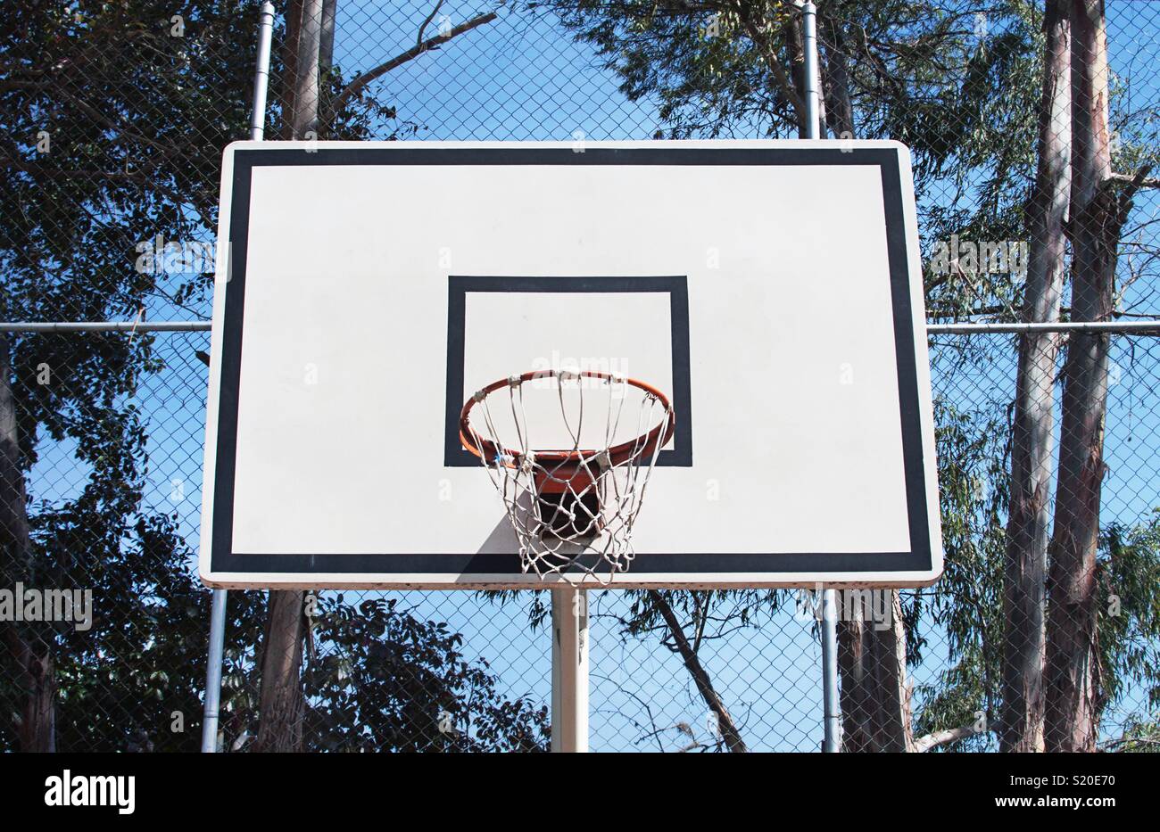 Nba basketball hoop hi-res stock photography and images - Alamy