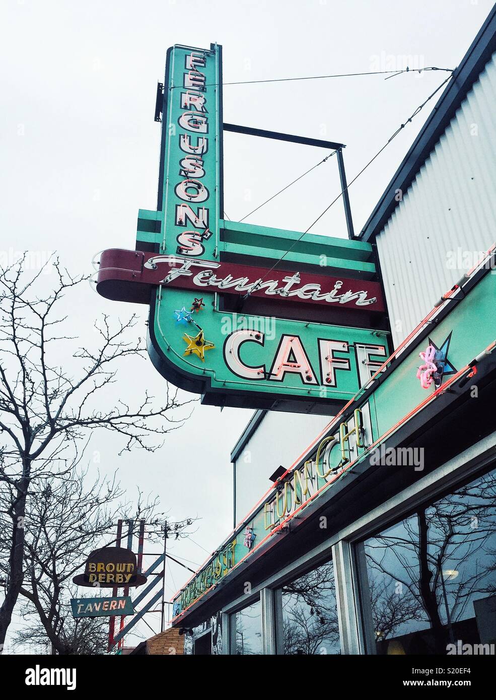 Fergusons fountain cafe hires stock photography and images Alamy