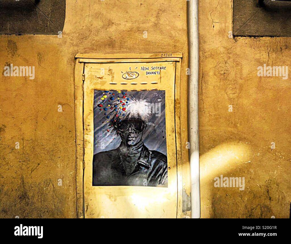 Non sostare davanti, don‘t hang over there about... - Smartphone Captured Stock Image