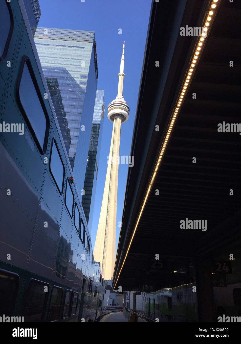 Toronto train cn tower hi-res stock photography and images - Alamy