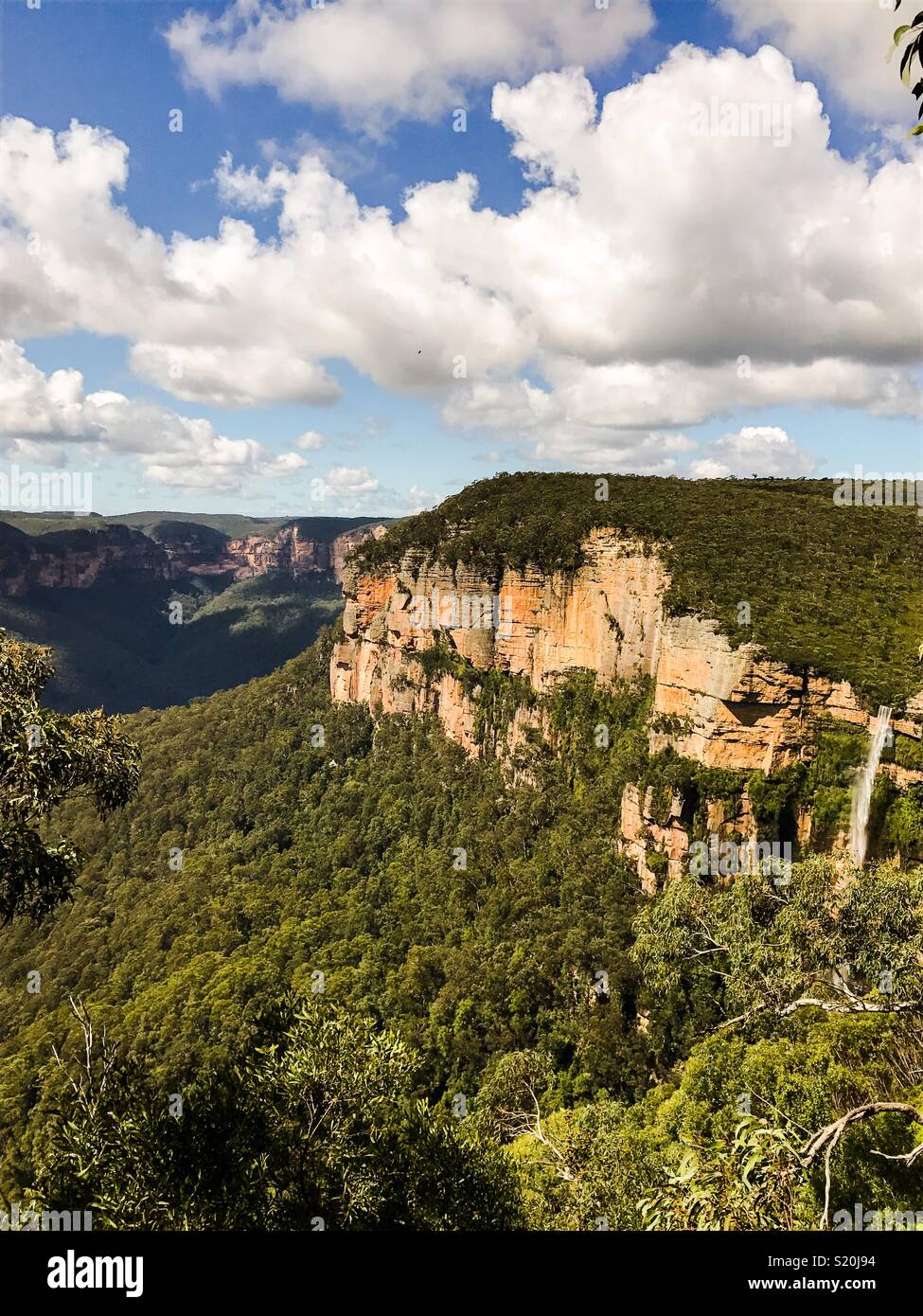 Breathtaking scenery in the Blue Mountains, Australia. The majesty of nature  at its most beautiful Stock Photo - Alamy