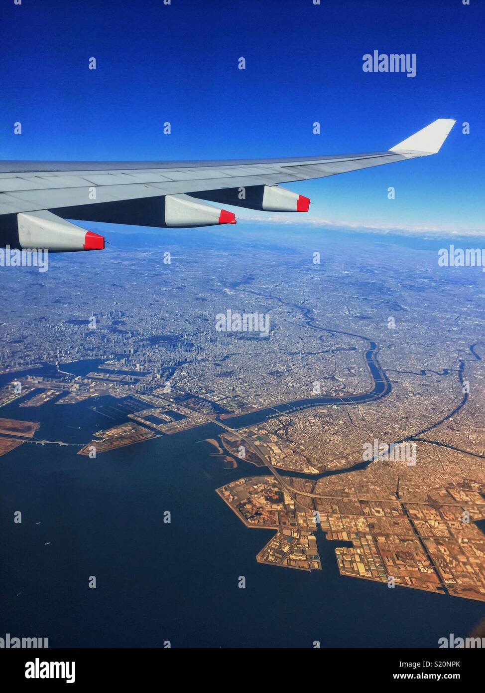 Boeing 777 aircraft window hires stock photography and images Alamy