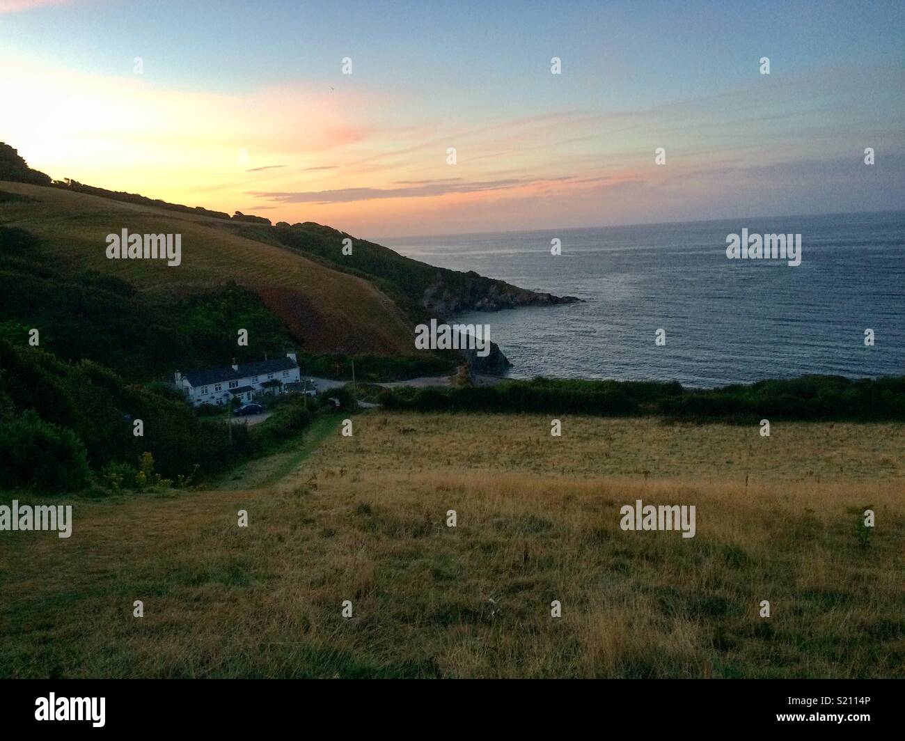 Cornwall coastline sunrise Stock Photo - Alamy