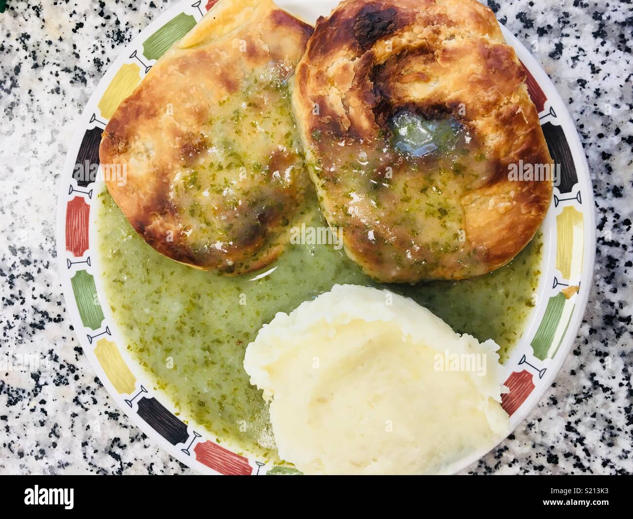 Pie and mash london hires stock photography and images Alamy