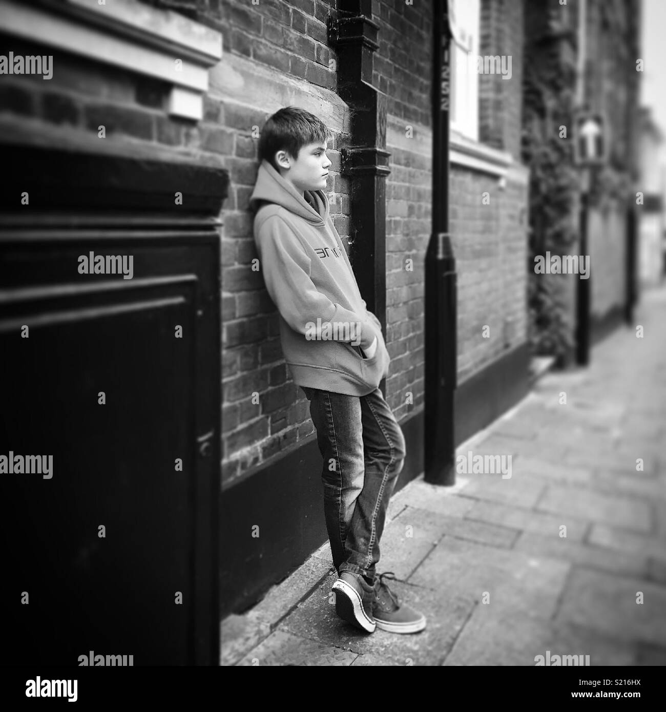 Moody teenager hi-res stock photography and images - Alamy