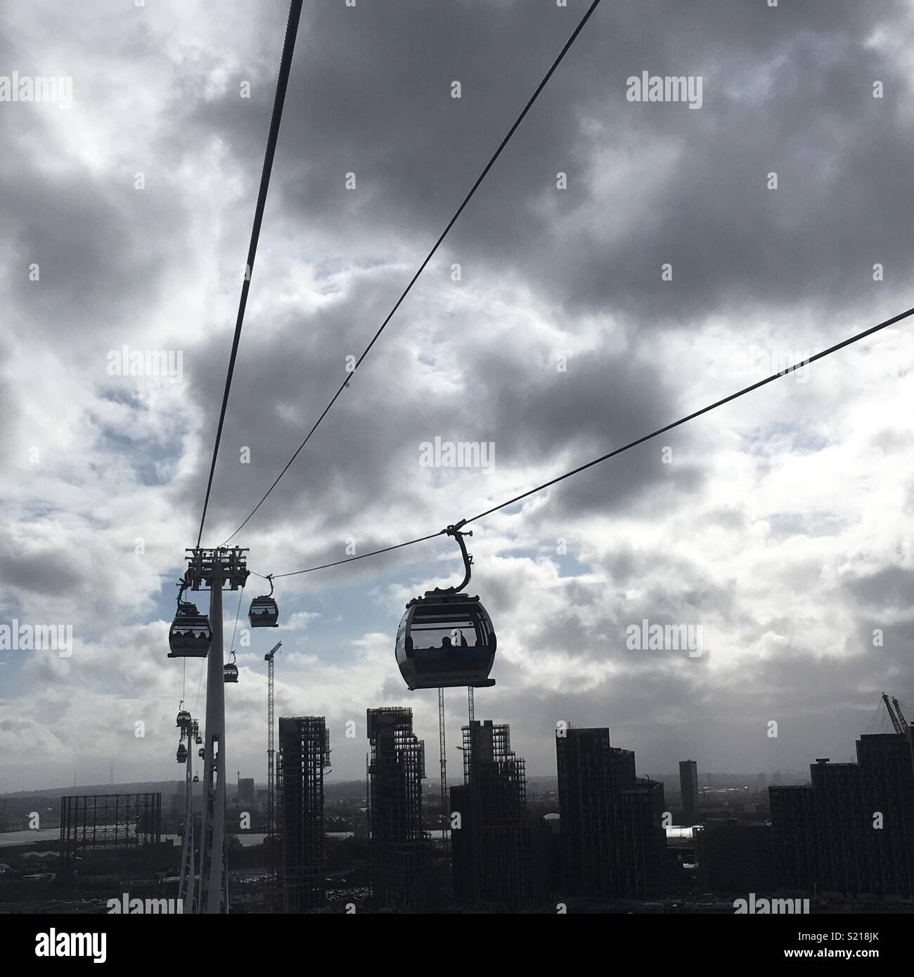 North Greenwich cable cars Stock Photo Alamy
