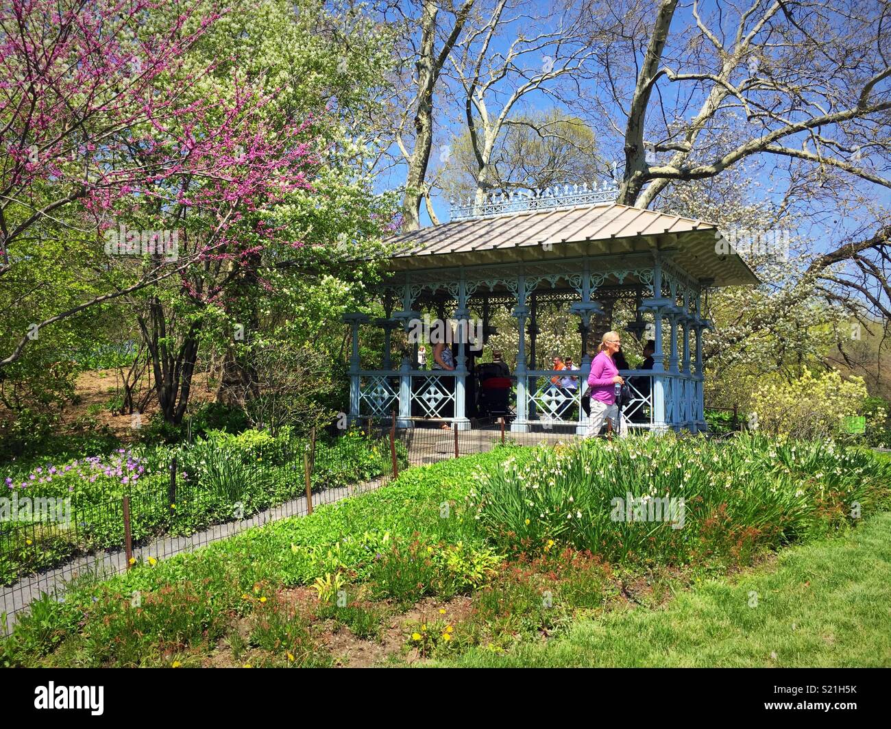 NYC visitors flock to the ladies pavilion near the lake in Central Park