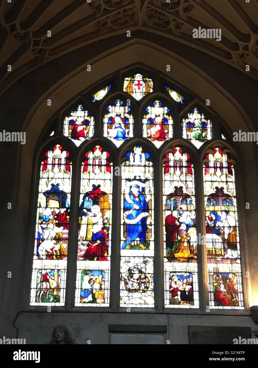 Stained glass window in Bath Abbey Stock Photo Alamy