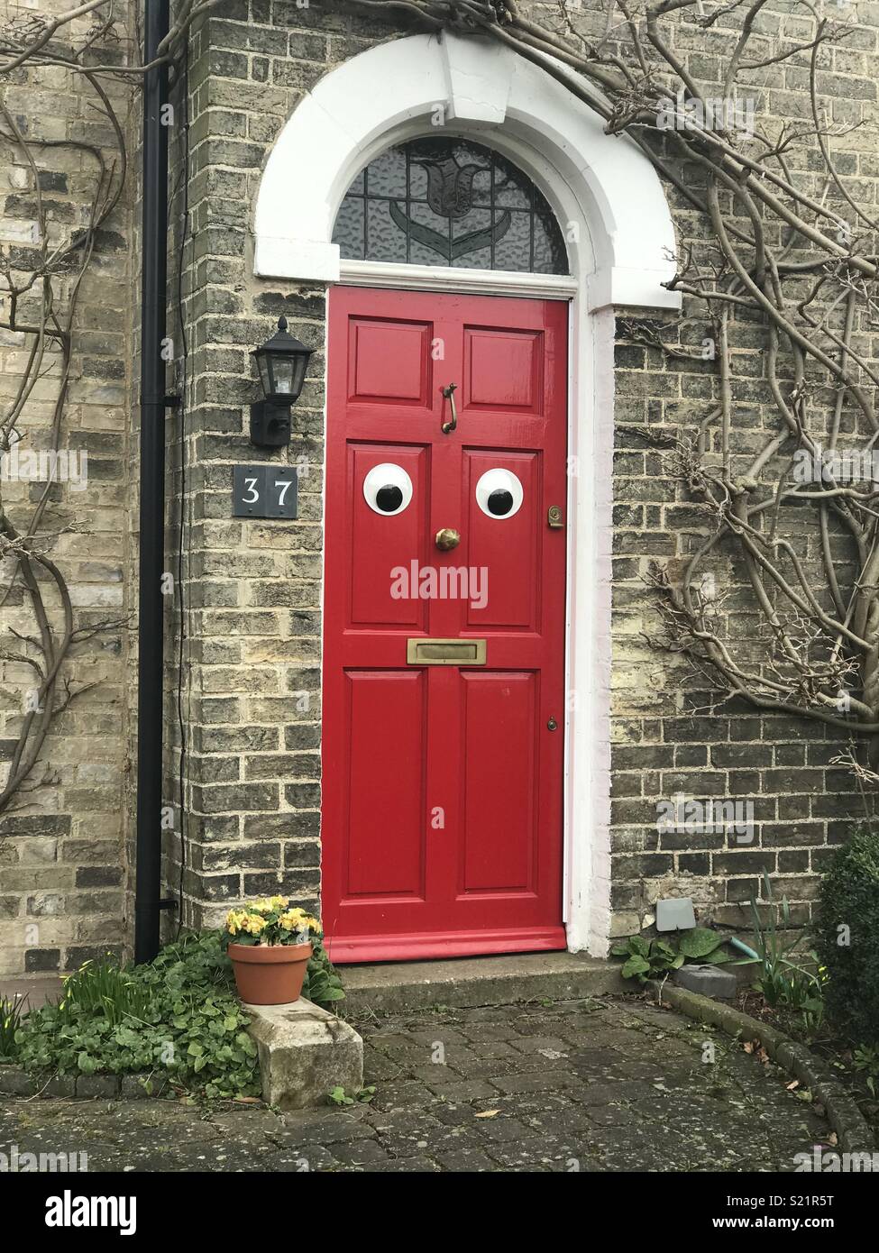 Unusual door hi-res stock photography and images - Alamy