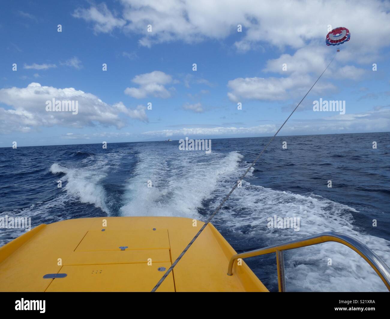 Paragliding boat hires stock photography and images Alamy