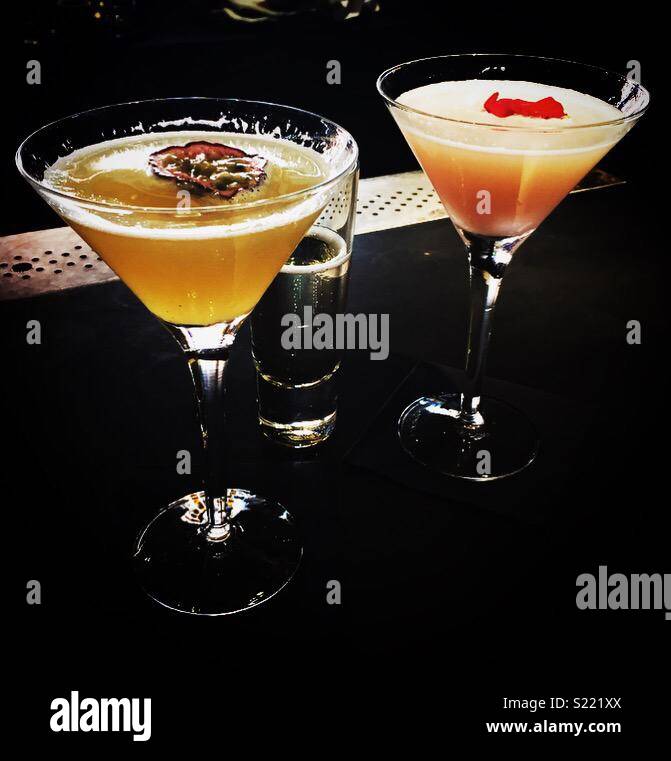 Cocktails in the city Stock Photo Alamy