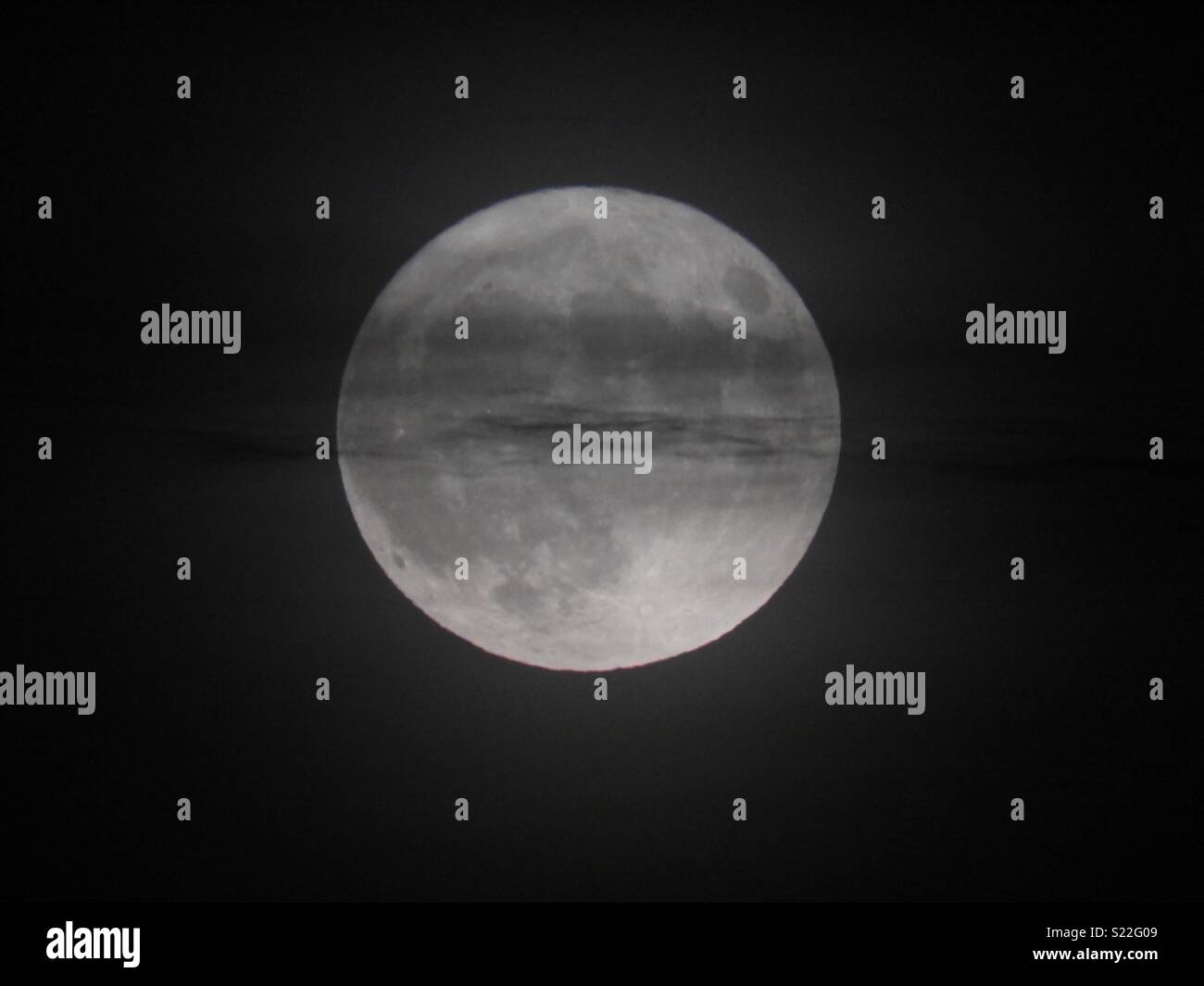 Super moon zoom Stock Photo Alamy