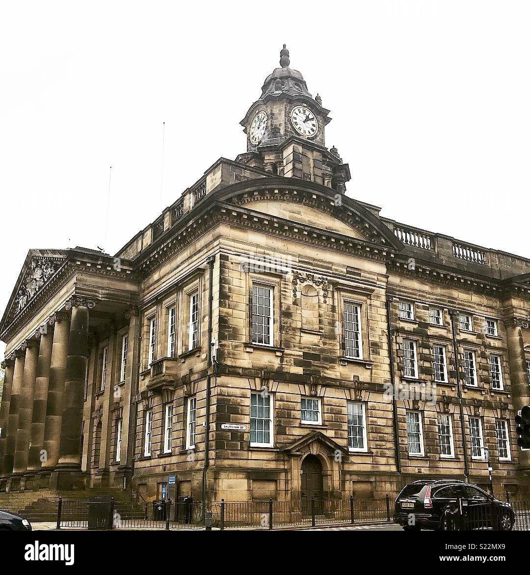 Lancaster town hall hi-res stock photography and images - Alamy
