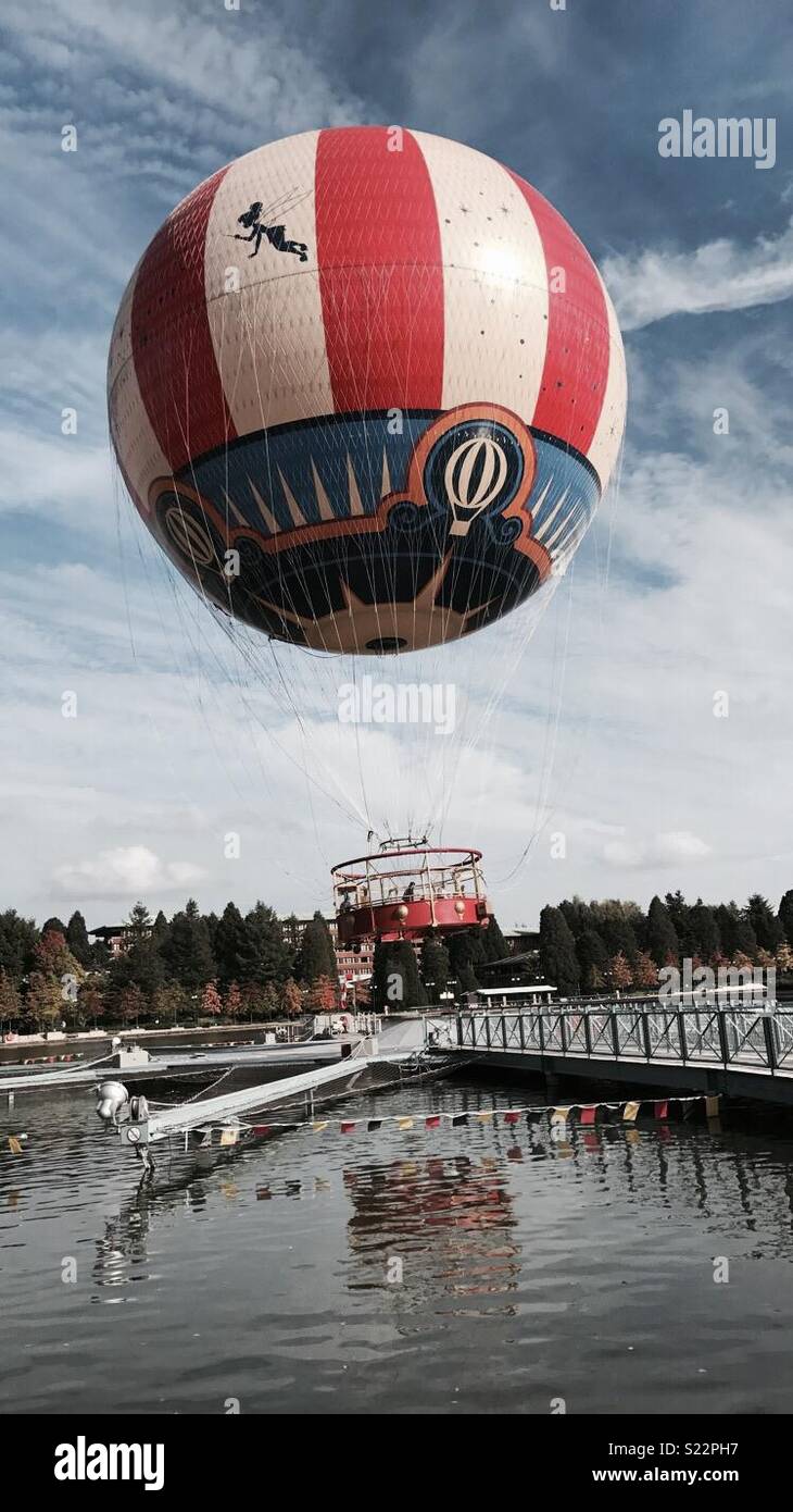 Disneyland Paris air balloon Stock Photo - Alamy