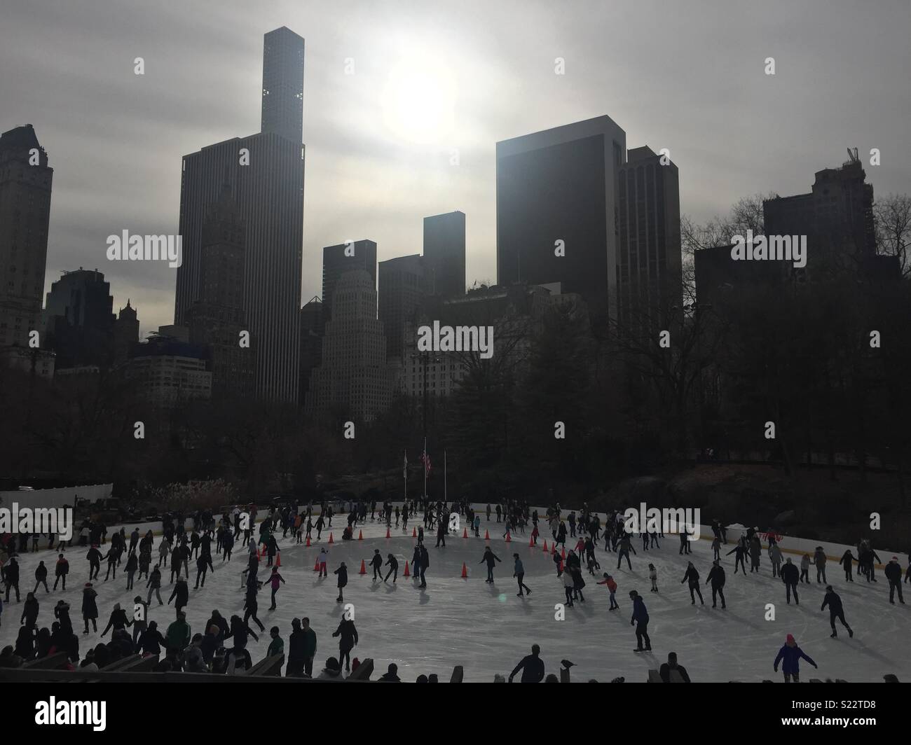 Ice skating in Central Park, New York Stock Photo Alamy