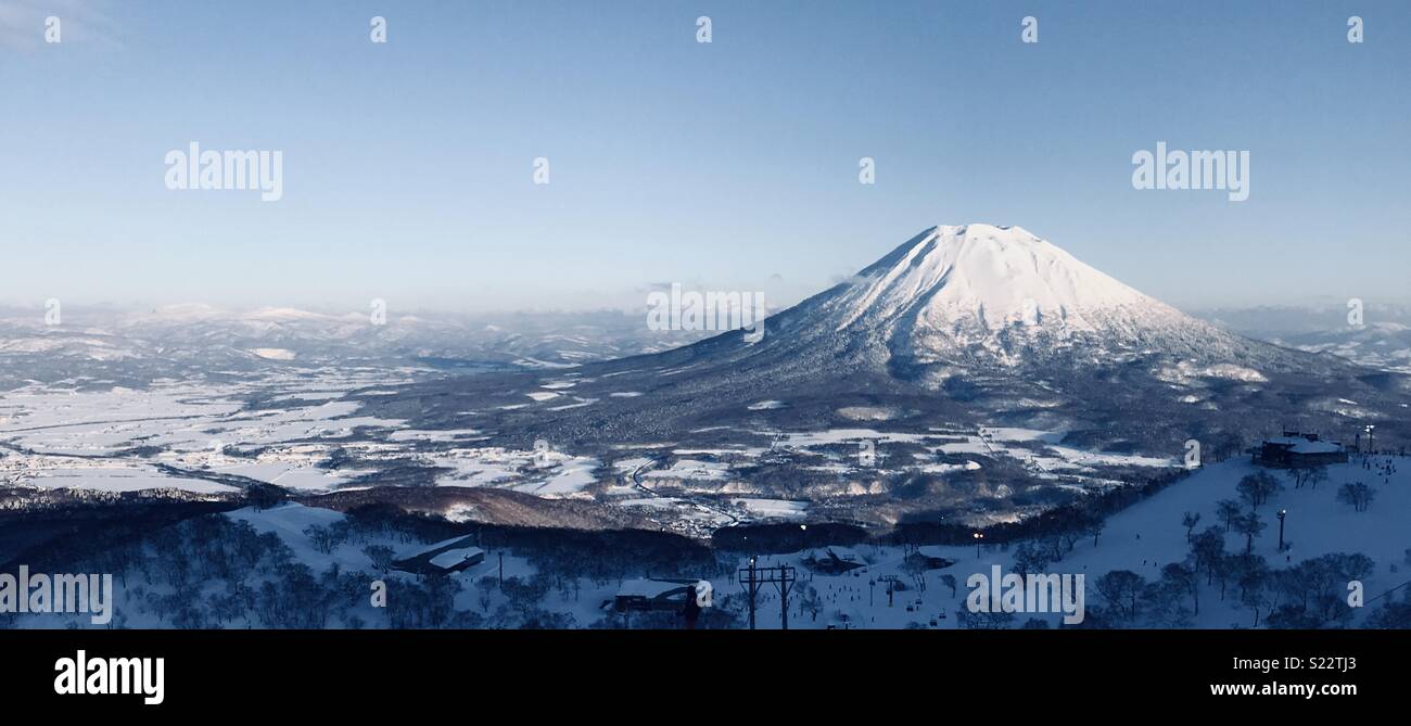 Mt yotei ski hi-res stock photography and images - Alamy