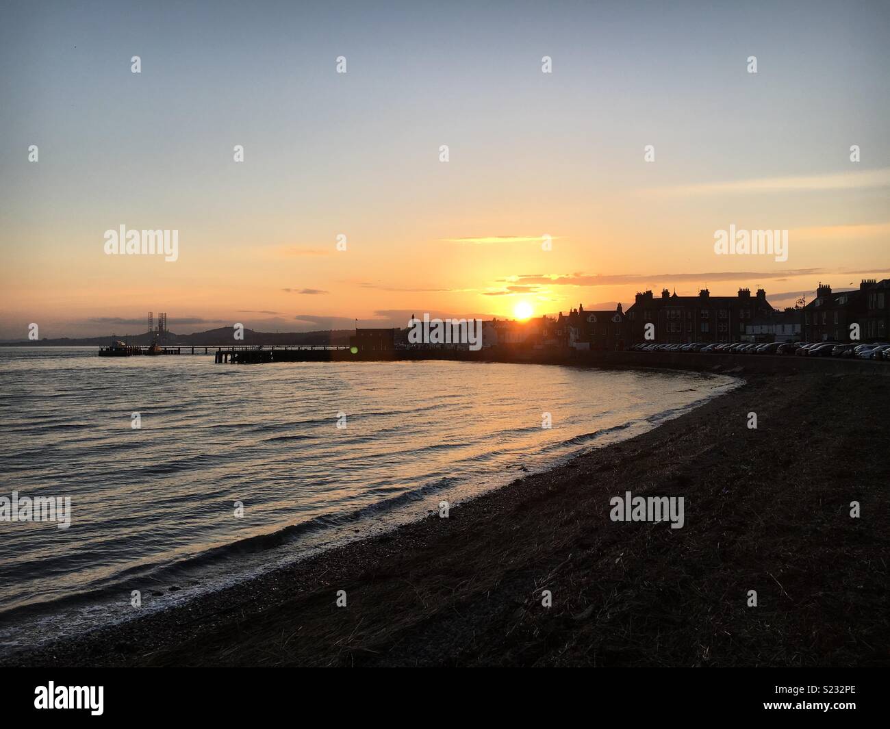 Broughty Ferry Beach Hi res Stock Photography And Images Alamy broughty-ferry-beach-hi-res-stock-photography-and-images-alamy