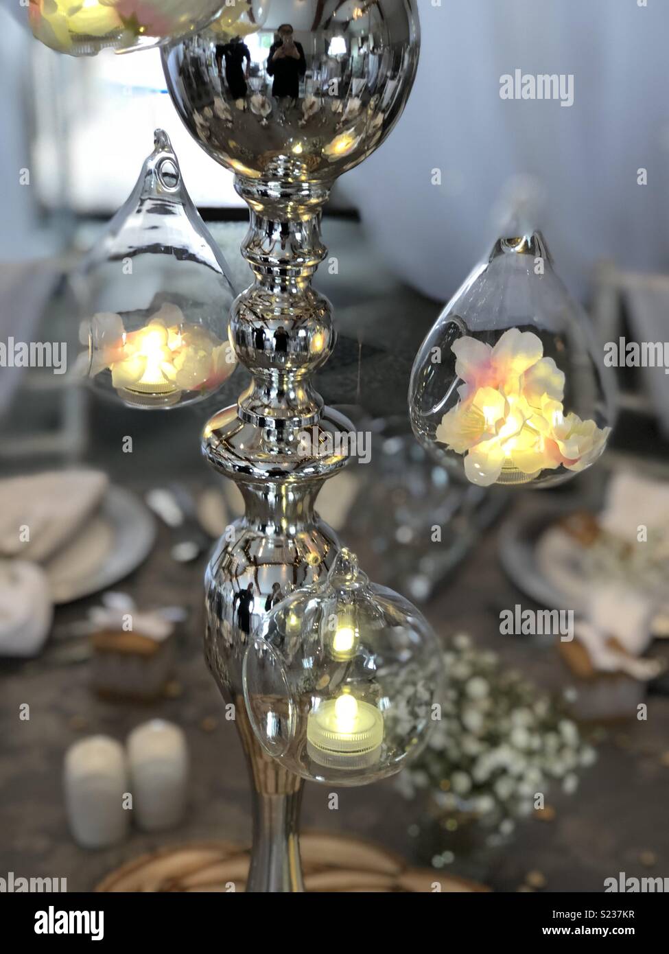 Light wedding hi-res stock photography and images - Alamy
