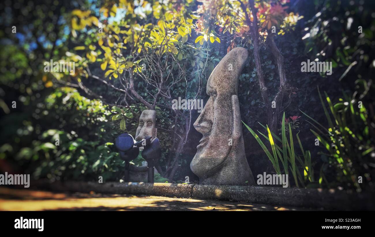 Easter island heads hires stock photography and images Alamy