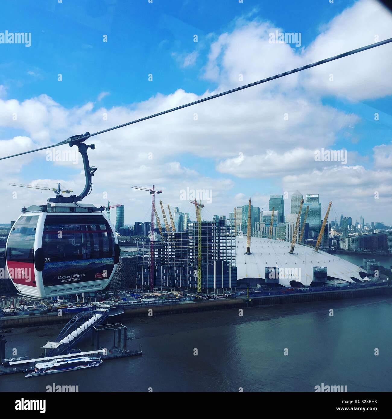 Emirates air line and the O2 North Greenwich Stock Photo
