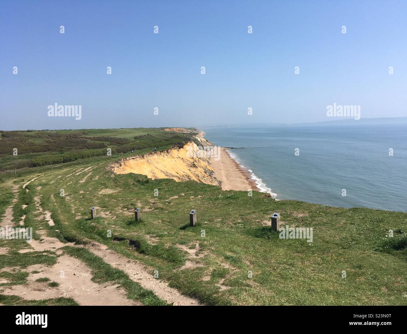 Barton on sea hires stock photography and images Alamy