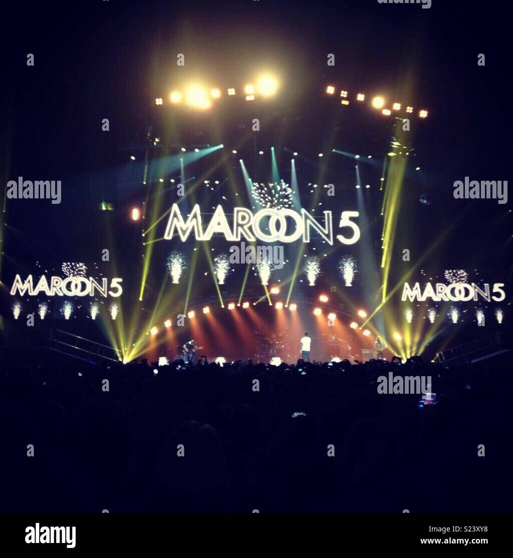 Maroon 5 Live Concert Manchester Arena Stock Photo Alamy Maroon 5 Live Concert Manchester Arena Stock Photo Alamy