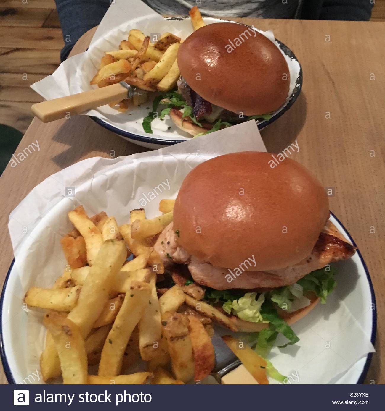 dating burger