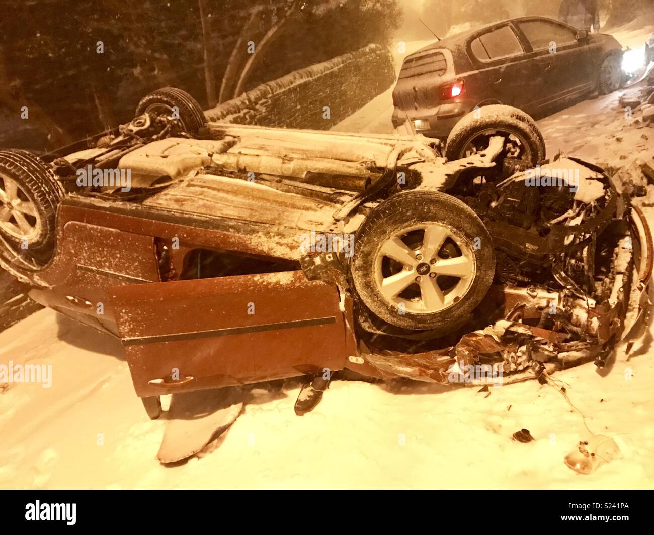 Crash smash hi-res stock photography and images - Alamy