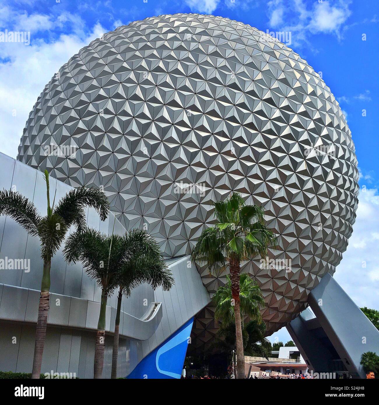 The world famous and iconic Spaceship earth geosphere at Epcot, Walt Disney  World Resort, Orlando, Florida Stock Photo - Alamy