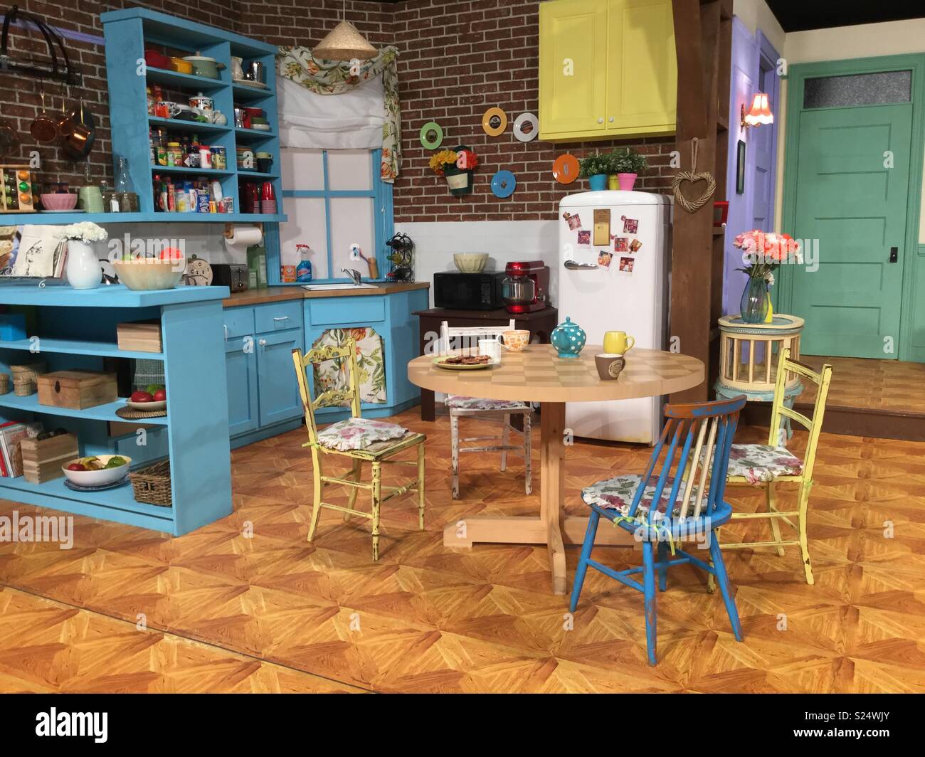 Friends monica's apartment hi-res stock photography and images - Alamy