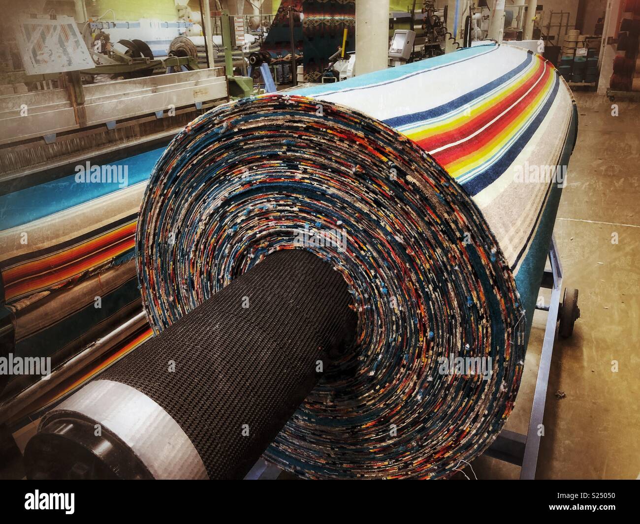 This is how famous Pendleton blankets are made Stock Photo Alamy