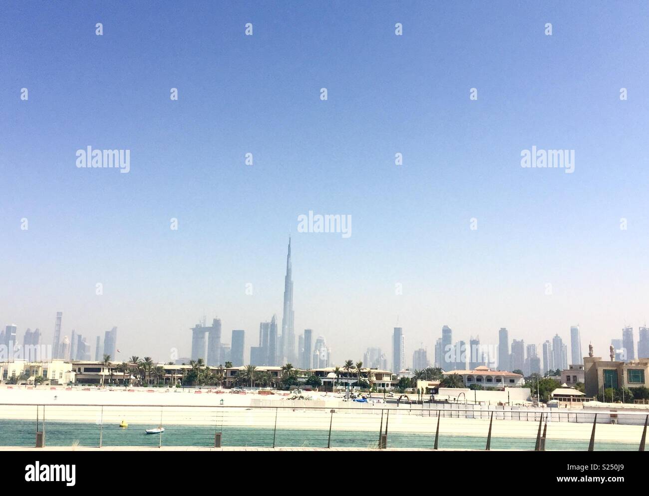 Jumeira Bay Island Hi Res Stock Photography And Images Alamy