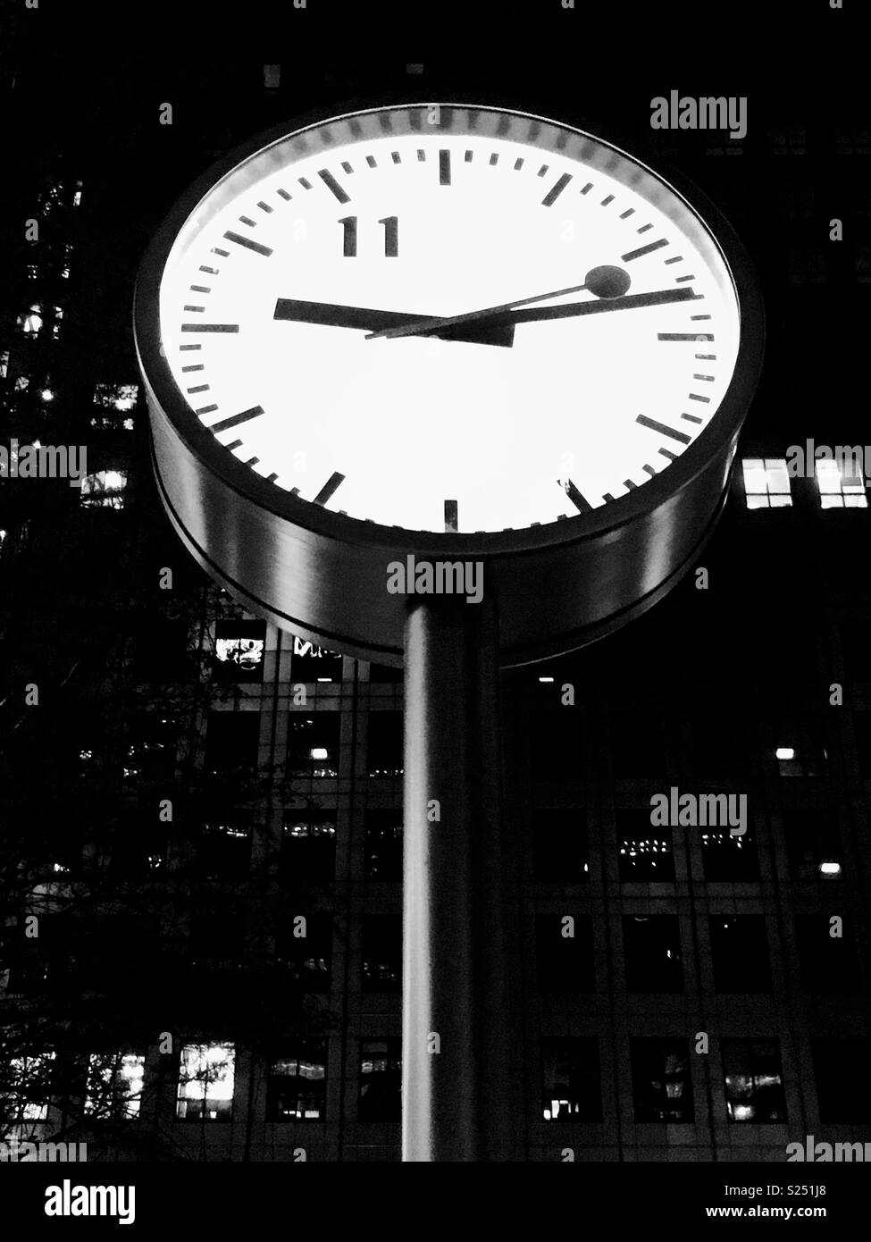 Time zones clock Black and White Stock Photos & Images - Alamy