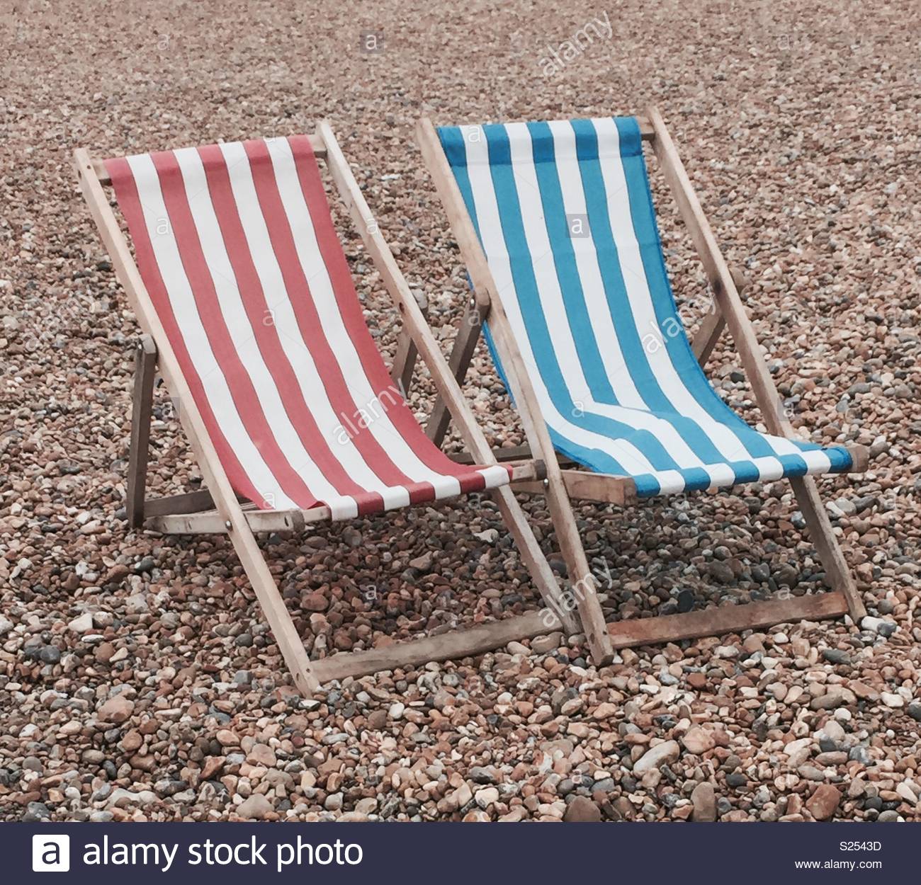 Beach Deck Chairs Stock Photos & Beach Deck Chairs Stock Images Alamy