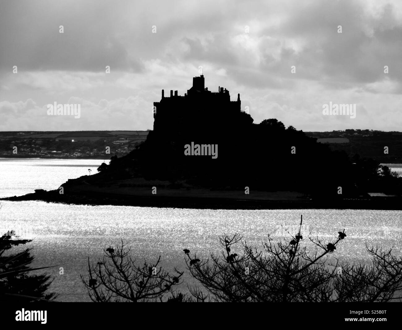 St. Michaels Mount in Marazion Stock Photo Alamy
