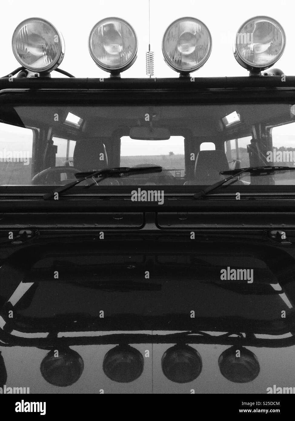 Defender 90 Black and White Stock Photos & Images - Alamy