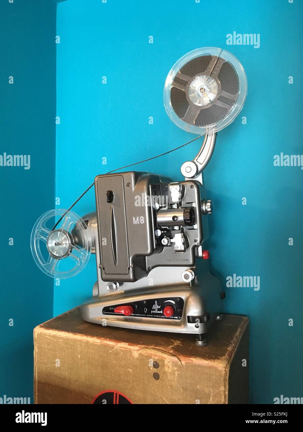 Old cinema camera Stock Photo - Alamy