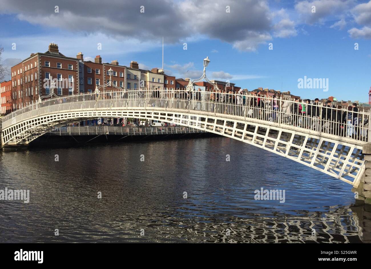 Hapenny Bridge Dublin High Resolution Stock Photography and Images - Alamy