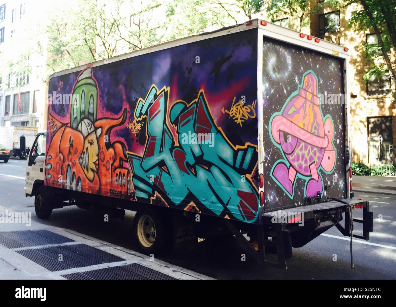 Graffiti truck hires stock photography and images Alamy