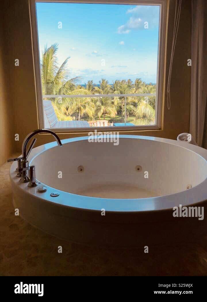 Bath with a view Stock Photo - Alamy