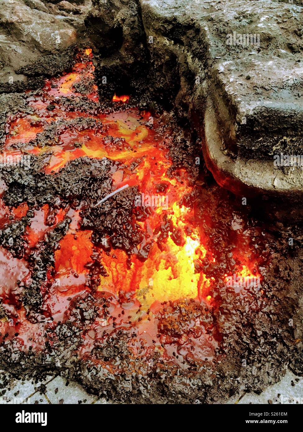 Hot temperature volcano hi-res stock photography and images - Alamy
