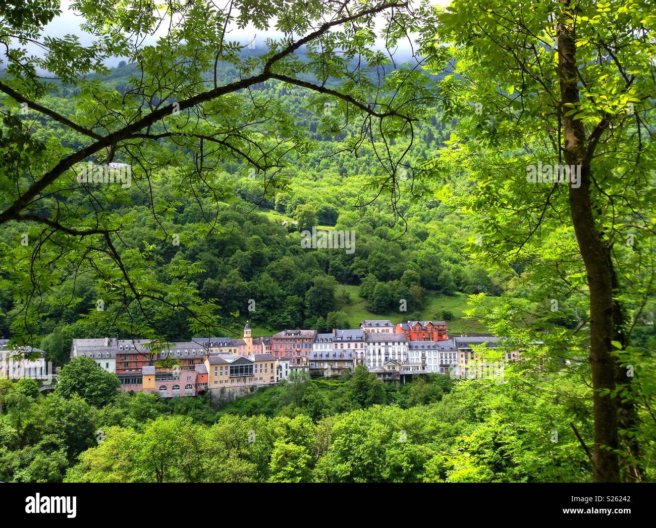 Luz St Sauveur High Resolution Stock Photography And Images Alamy