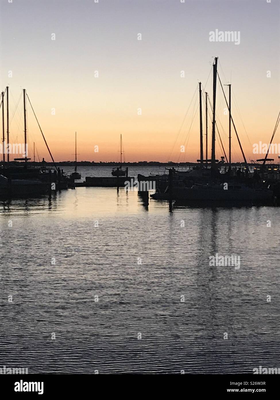 Sunset with docks hi-res stock photography and images - Alamy